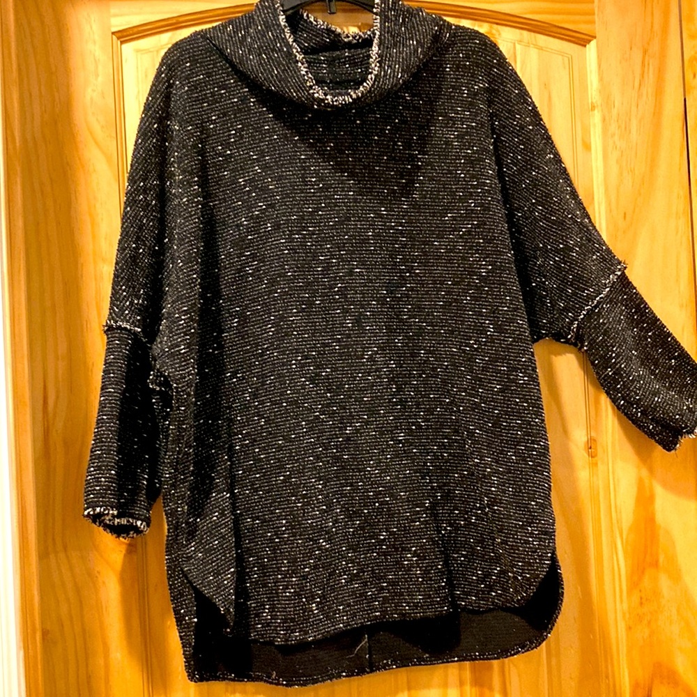 Max Studio 3/4 Sleeve Sweater